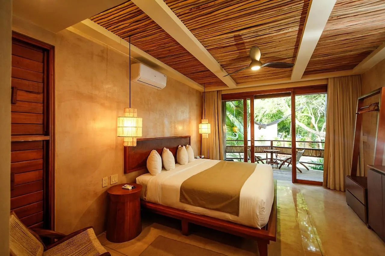 Hotel Carolina Bacalar 4*,  Mexico